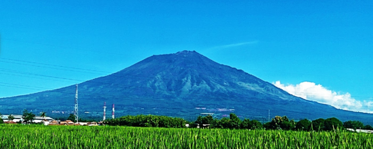 Gunung Arjuno: Kebesaran Alam di Jawa Timur